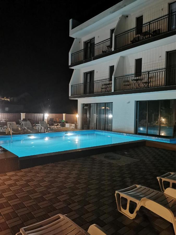 Andrana Hotel Căciulata Kültér fotó